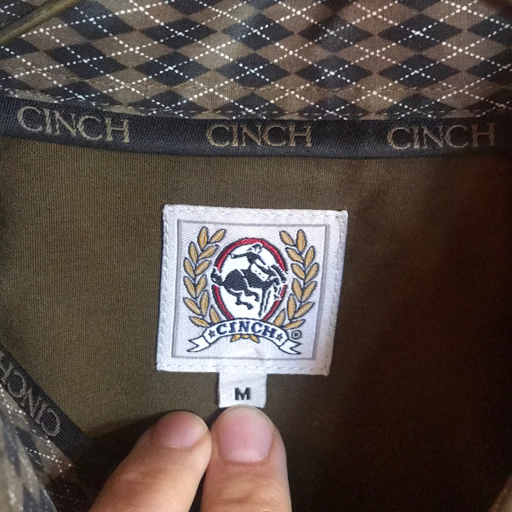 Cinch Button Up - Picture 2 of 2